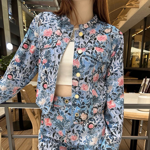 [홍콩명품.LOUIS VUITTON] 루이비통 25SS 로고 여성 플라워 패턴 라운드넥 데님 자켓, BM21785, TBG, 레플리카의류,미러급사이트