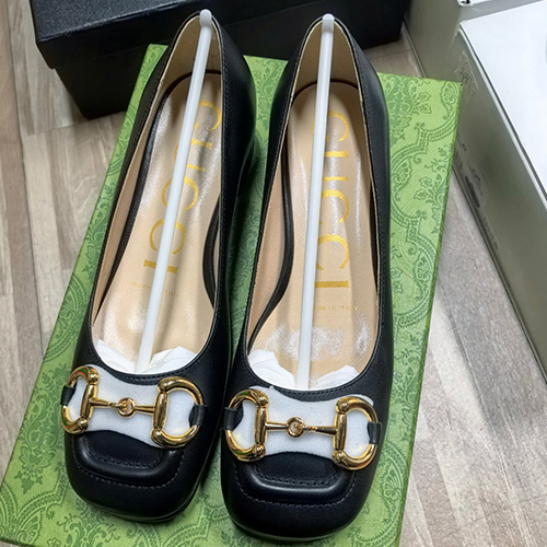 [홍콩명품.Gucci] 구찌 25SS 로고 여성 레더 가죽 단화 구두 (블랙), SE5413, ALW, 명품스니커즈,운동화,구두,로퍼,하이탑,신발