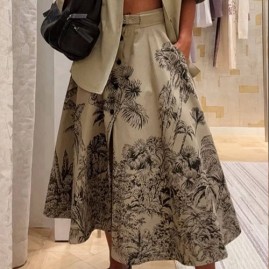 [홍콩명품,Christian Dior] 디올 25SS 로고 여성 정글 패턴 미디 스커트 (카라멜), BM21974, MC, 레플리카의류,미러급사이트