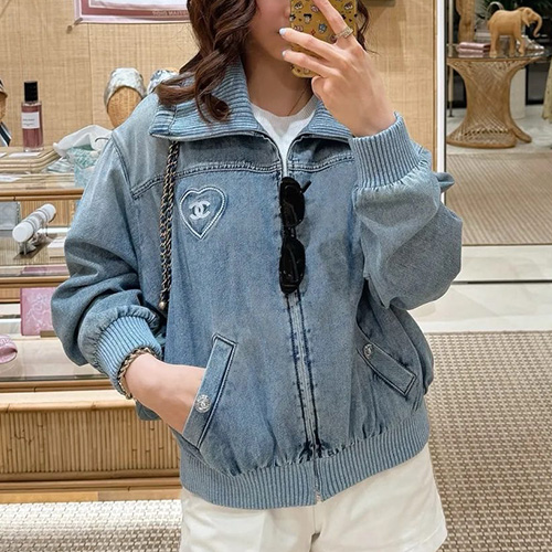 [홍콩명품.CHANEL] 샤넬 25SS 로고 여성 워싱 데님 봄버 자켓, BM22192, SS, 레플리카의류,미러급사이트