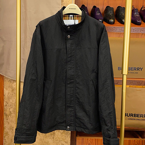 [홍콩명품.Burberry] 버버리 25SS 로고 패턴 바람막이 자켓 (2컬러), BM22240, S1F, 레플리카의류,미러급사이트