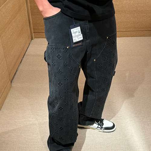 [홍콩명품.LOUIS VUITTON] 루이비통 25SS 로고 모노그램 오버핏 데님 팬츠 진 청바지 (블랙), BM22312, KK, 레플리카의류,미러급사이트