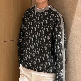 [홍콩명품,Christian Dior] 디올 25SS 로고 오블리크 니트 스웨터 (그레이), BM22424, KB, 레플리카의류,미러급사이트
