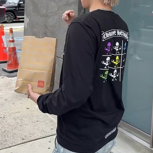 [홍콩명품.Chrome Hearts] 크롬하츠 25SS 로고 그래픽 프린트 긴팔 티셔츠 (블랙), BM22550, KB, 레플리카의류,미러급사이트