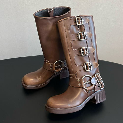 [홍콩명품,MIU MIU] 미우미우 25SS 로고 여성 레더 가죽 구두 부츠 (2컬러), SE5596, GHS, 명품스니커즈,운동화,구두,로퍼,하이탑,신발