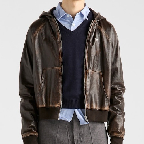 [홍콩명품,PRADA] 프라다 25SS 로고 레더 가죽 후드 집업 자켓 (브라운), BM22809, TOM, 레플리카의류,미러급사이트