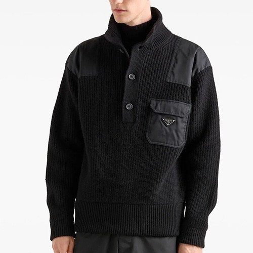 [홍콩명품,PRADA] 프라다 25SS 삼각로고 하이넥 니트 스웨터 (다크그레이), BM22913, G5, 레플리카의류,미러급사이트