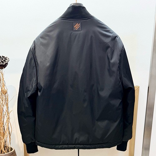 [홍콩명품.LOUIS VUITTON] 루이비통 25SS 로고 솜패딩 봄버 자켓 1AIMS4 (블랙), BM23317, YS, 레플리카의류,미러급사이트