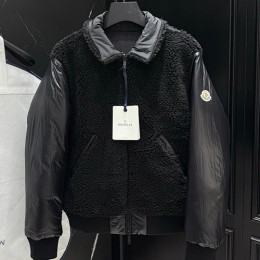 [홍콩명품.MONCLER] 몽클레어 25SS 로고 플리스 리버서블 구스다운 패딩 봄버 양면자켓 (블랙), BM23736, KSM, 레플리카의류,미러급사이트