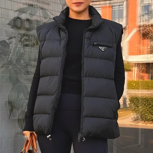 [홍콩명품,PRADA] 프라다 25SS 삼각로고 다운 패딩 조끼 베스트 (3컬러), BM23829, PG, 레플리카의류,미러급사이트