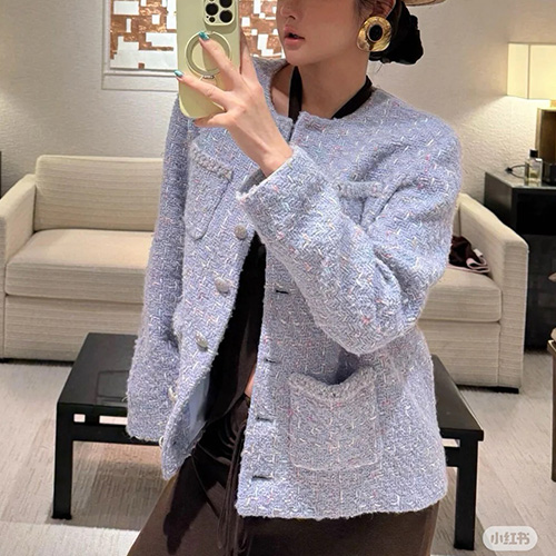 [홍콩명품.CHANEL] 샤넬 25SS 로고 여성 라운드넥 트위드 자켓 (퍼플), BM23844, PG, 레플리카의류,미러급사이트