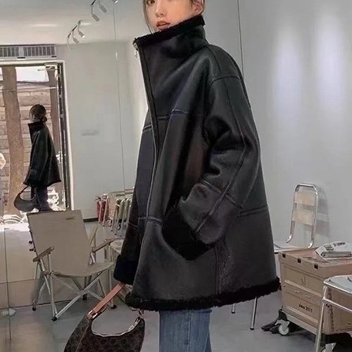 [홍콩명품.TOTEME] 토템 25SS 로고 여성 시어링 레더 가죽 코트 자켓 (블랙), BM23847, PG, 레플리카의류,미러급사이트