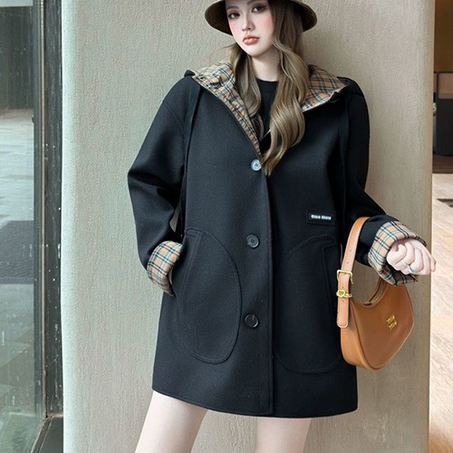 [홍콩명품,MIU MIU] 미우미우 25SS 로고 여성 후드 코트 자켓 (블랙), BM23889, MC, 레플리카의류,미러급사이트