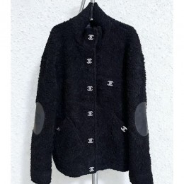 [홍콩명품.CHANEL] 샤넬 25SS 로고 버튼 플리스 자켓 (블랙), BM23985, X2, 레플리카의류,미러급사이트
