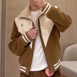 [홍콩명품.LOUIS VUITTON] 루이비통 25SS 로고 모노그램 시어링  봄버 자켓 1AJBCV, BM24039, KK, 레플리카의류,미러급사이트