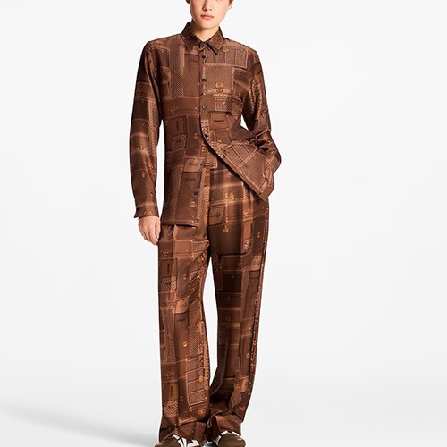 [홍콩명품.LOUIS VUITTON] 루이비통 25SS 로고 여성 남방 셔츠+바지 1AJFJD (브라운), BM24140, MC, 레플리카의류,미러급사이트