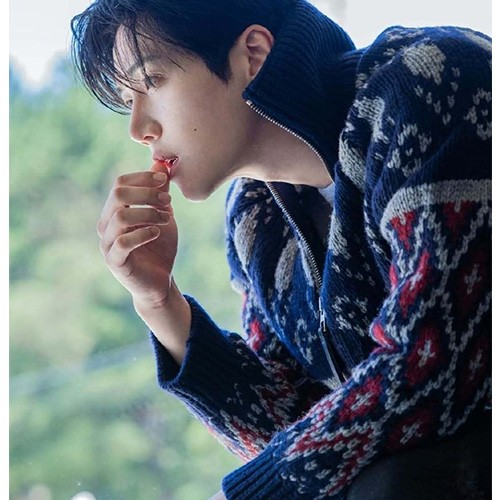 [홍콩명품.LOEWE] 로에베 25SS 로고 패턴 하이넥 니트 집업 가디건 자켓 (네이비), BM24279, JL, 레플리카의류,미러급사이트