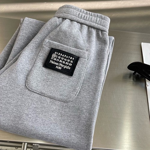 [홍콩명품.Maison Margiela] 메종마르지엘라 26SS 로고 기모 조거 팬츠 바지 (2컬러), BM24392, 레플리카의류,미러급사이트