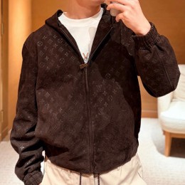 [홍콩명품.LOUIS VUITTON] 루이비통 26SS 로고 모노그램 레더 가죽 후드 집업 자켓 1AJVJK (브라운), BM24451, KK, 레플리카의류,미러급사이트