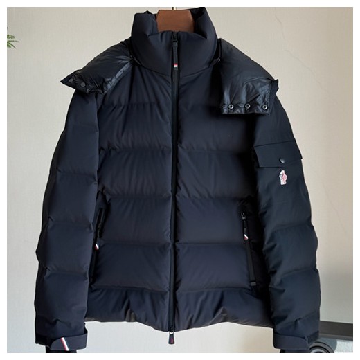 [홍콩명품.MONCLER] 몽클레어 26SS 로고 후드 다운 패딩 자켓 (2컬러), BM24472, HH, 레플리카의류,미러급사이트