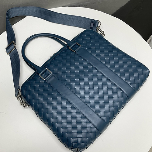 [홍콩명품.BOTTEGA VENETA] 보테가베네타 26SS 로고 인트레치아토 레더 가죽 메신저백 (블루), BGM5584, BC, 홍콩명품가방,명품쇼핑몰,크로스백,핸드백,구매대행