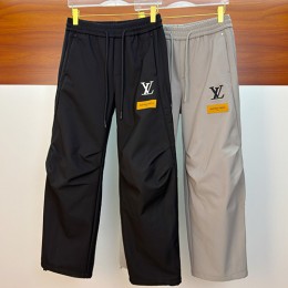 [홍콩명품.LOUIS VUITTON] 루이비통 26SS 로고 자수 기모 조거 팬츠 바지 (2컬러), BM24591, 레플리카의류,미러급사이트