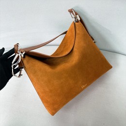 [홍콩명품,Christian Dior] 디올 26SS 로고 레더 가죽 메신저백 크로스백 (브라운), BGM5677, BDA, 홍콩명품가방,명품쇼핑몰,크로스백,핸드백,구매대행