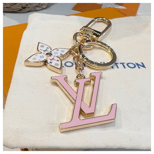 [홍콩명품.LOUIS VUITTON] 루이비통 26SS 로고 모노그램 Spring Street 키홀더 키링 백참 (3컬러), ET3327, NNT, 홍콩명품의류,구매대행,온라인명품