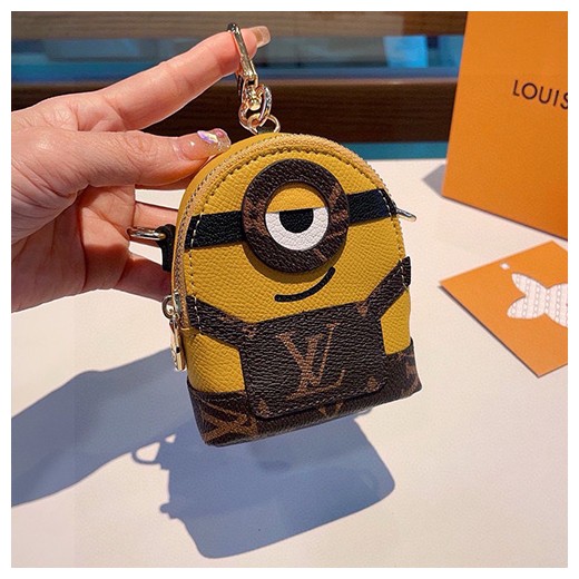 [홍콩명품.LOUIS VUITTON] 루이비통 26SS 로고 모노그램 미니언즈 키홀더 키링 에어팟 지갑 백참 (2컬러), ET3331, NNT, 홍콩명품의류,구매대행,온라인명품