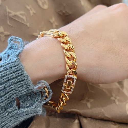 [홍콩명품.BVLGARI] 불가리 26SS 로고 DIVAS'DREAM 팔찌, ET3369, NNT, 명품레플리카 모자 캡 남자여자