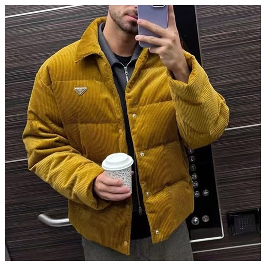 [홍콩명품,PRADA] 프라다 26SS 삼각로고 코드류이 골덴 카라 구스다운 패딩 자켓 (브라운), BM24658, JL, 레플리카의류,미러급사이트