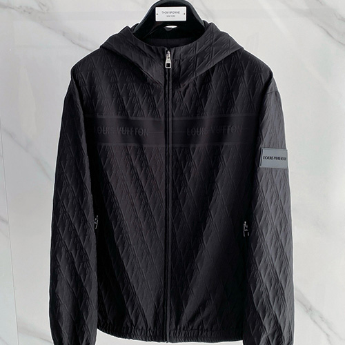 [홍콩명품.LOUIS VUITTON] 루이비통 26SS 로고 패턴 후드 바람막이 자켓 (2컬러), BM24868, KSM, 레플리카의류,미러급사이트