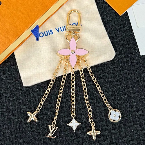 [홍콩명품.LOUIS VUITTON] 루이비통 26SS 로고 LV 가방 백 고리 (4컬러), ET3504, HY, 홍콩명품의류,구매대행,온라인명품