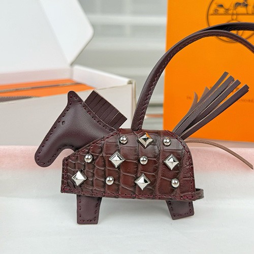 [홍콩명품.Hermes] 에르메스 26SS 로고 Rodeo Robeo Coeur 백 참 (브라운-실버), ET3520, HY, 홍콩명품의류,구매대행,온라인명품