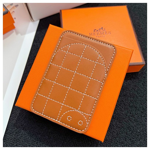 [홍콩명품.Hermes] 에르메스 26SS 로고 레더 가죽 아이폰 IPhone MagSafe (브라운), ET3530, HY, 홍콩명품의류,구매대행,온라인명품