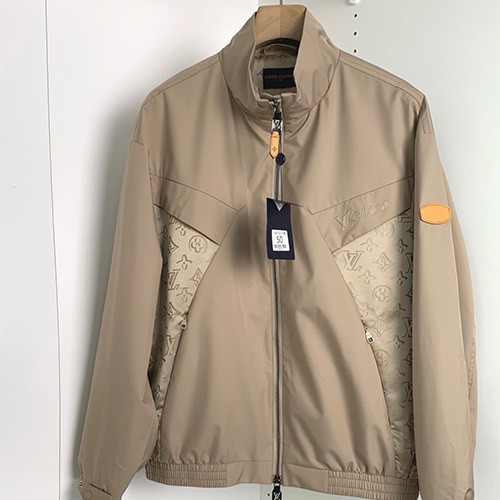 [홍콩명품.LOUIS VUITTON] 루이비통 26SS 로고 모노그램 터틀넥 봄버 자켓 (2컬러), BM25158, 무료배송