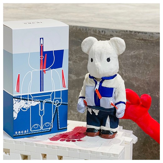 사카이 로고 Bearbrick 백참 완구 피규어 (2컬러) 26SS