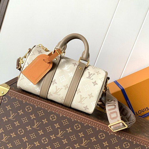 루이비통 로고 모노그램 Keepall Bandouliere 25 토트백 핸드백 M29272 (베이지) 26SS