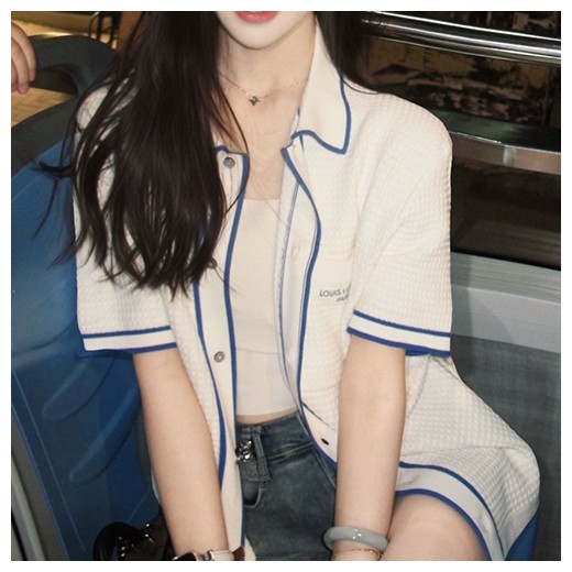 루이비통 여성 카라 오픈 반팔 티셔츠 26SS