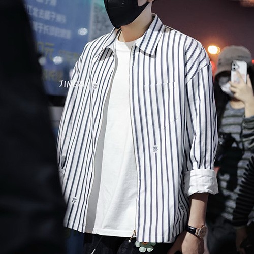 [홍콩명품.LOUIS VUITTON] 루이비통 25SS 로고 스트라이프 집업 남방 셔츠 (화이트), BM23427, KB, 레플리카의류,미러급사이트