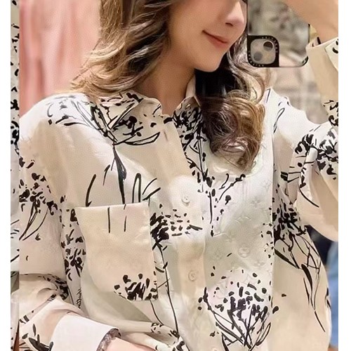 루이비통 로고 패턴 여성 블라우스 셔츠 (화이트) 26SS
