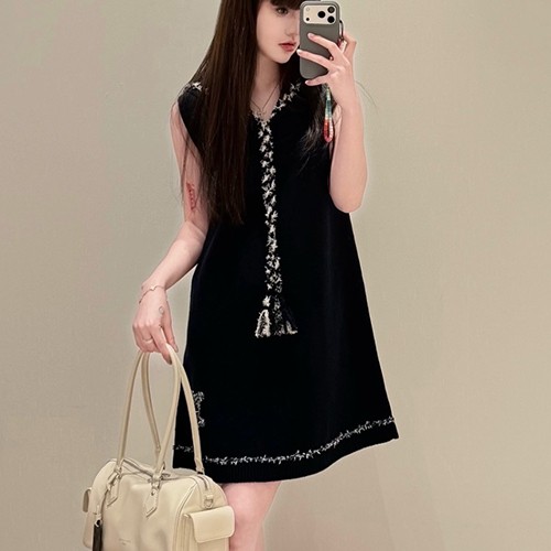 루이비통 여성 리본장식 슬리브리스 윈피스 26SS