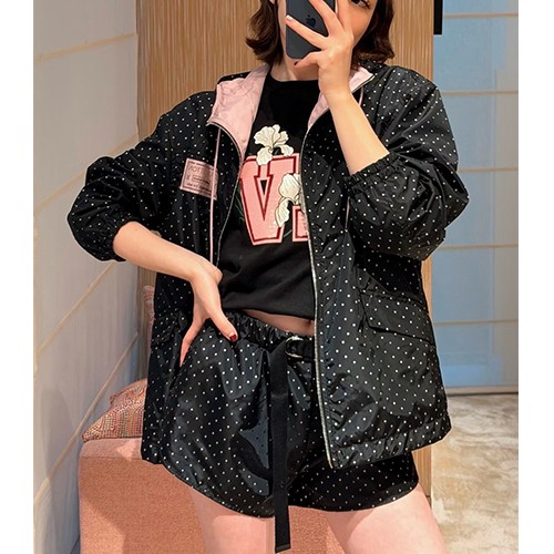 루이비통 여성 후드 바람막이 자켓 + 미니 쇼츠 반바지 햇팬츠 상하의 세트 26SS